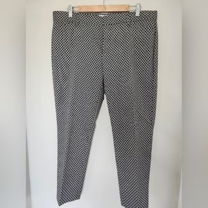 Gap Slim Black and White Cropped Pant Women’s 12